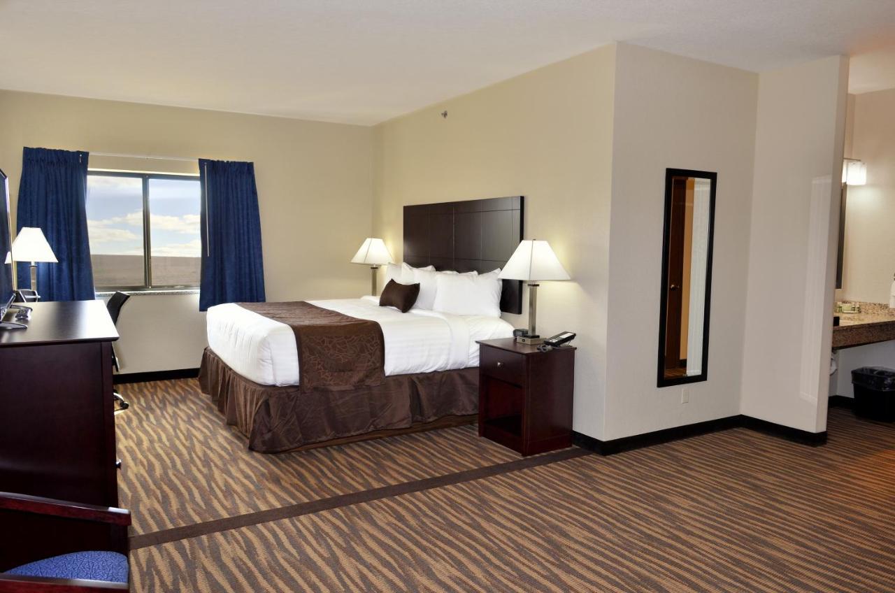 Cobblestone Inn & Suites - Manning Экстерьер фото